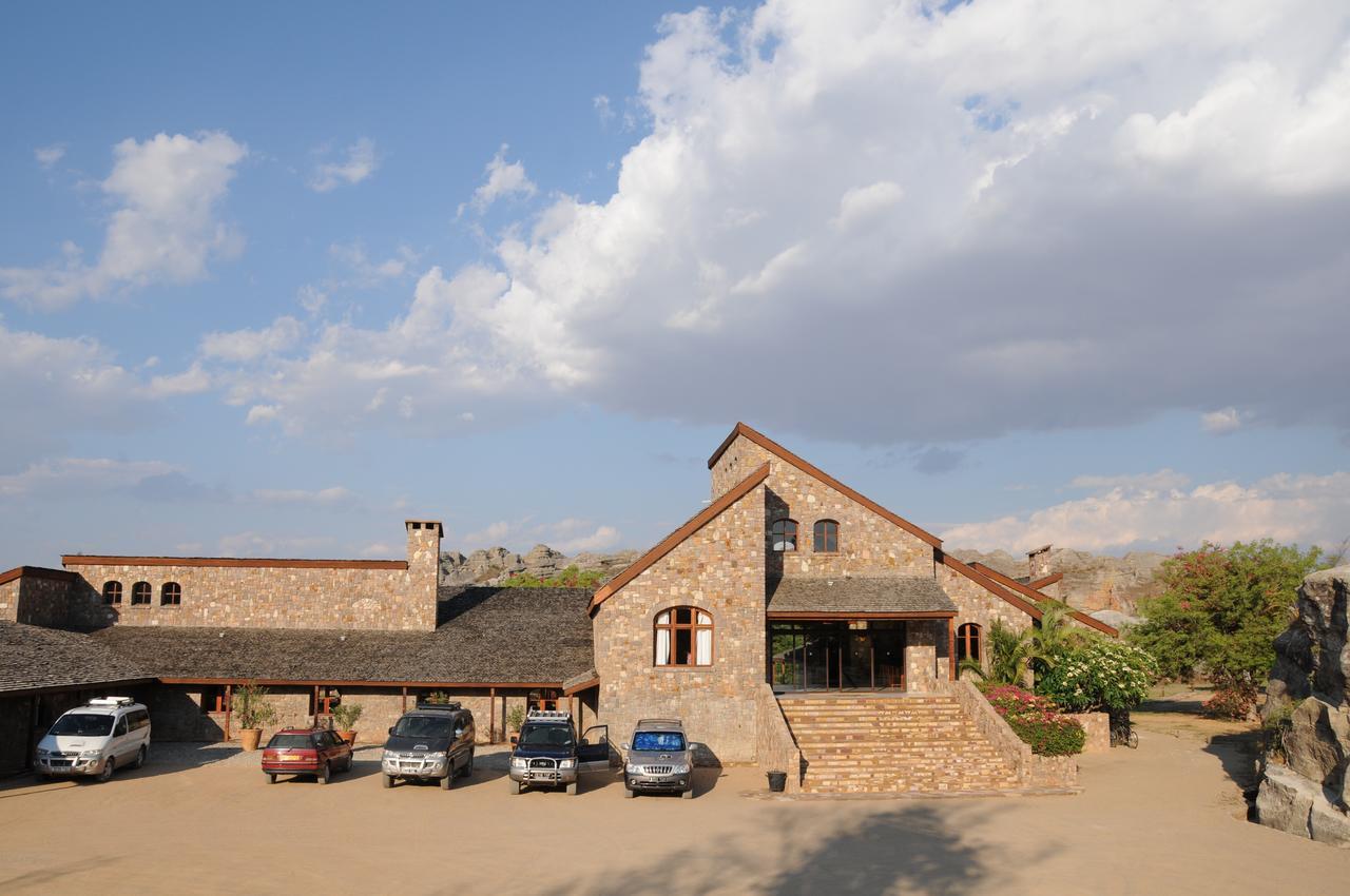 Le Jardin Du Roy Hotel Ranohira Exterior photo